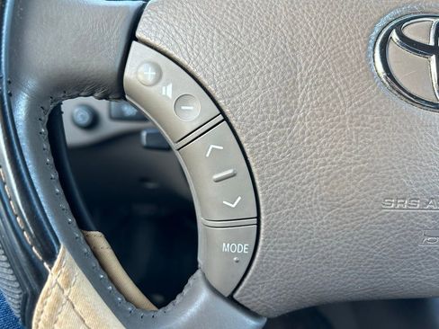 Used 2007 Toyota Sequoia SR5 image 18