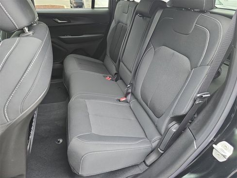 New 2025 Jeep Grand Cherokee Laredo w/ Luxury Tech Group I image 14