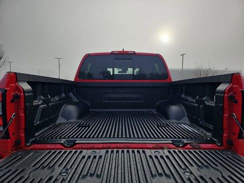 New 2026 Nissan Frontier SV w/ Tow Package image 15