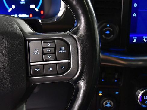 Used 2021 Ford F150 Lariat w/ Equipment Group 502A High AWD/4WD image 22