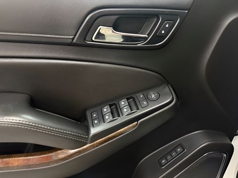 Used 2018 Chevrolet Tahoe LT RWD image 17