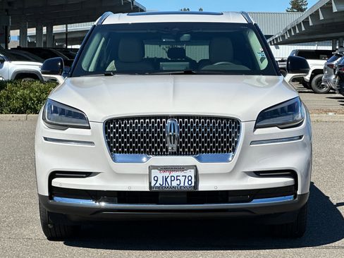 Used 2023 Lincoln Aviator Reserve w/ Elements Package Plus image 9