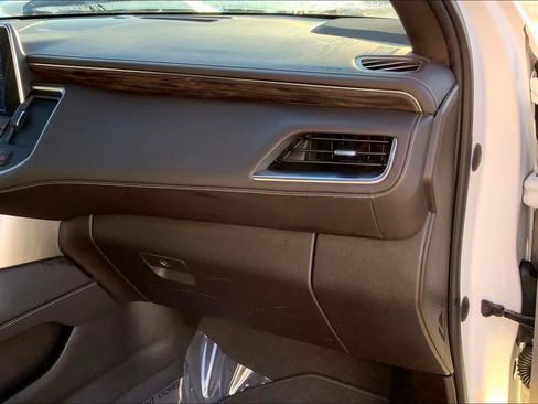 Used 2022 Chevrolet Tahoe Z71 image 17