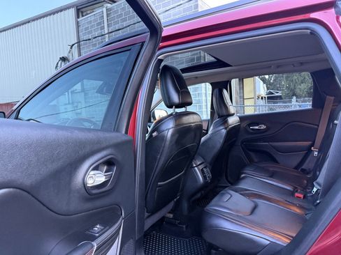 Used 2014 Jeep Cherokee Trailhawk w/ Technology Group image 15