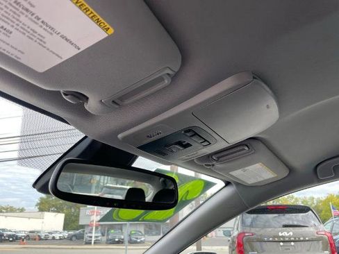 Used 2023 Toyota Camry XLE image 24