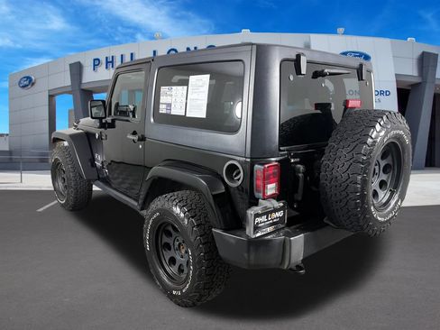 Used 2009 Jeep Wrangler X AWD/4WD image 3