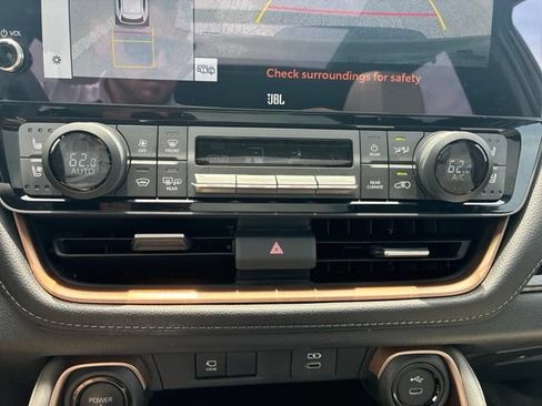 Used 2026 Toyota Grand Highlander AWD Hybrid image 9