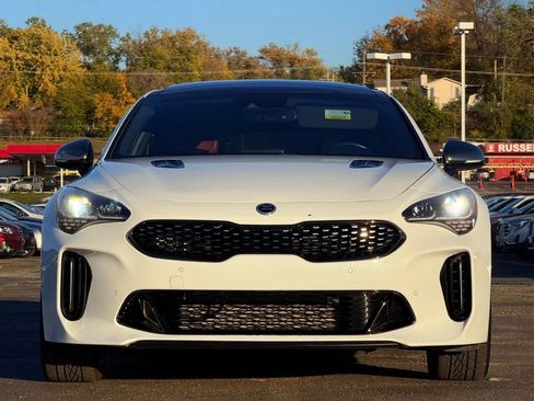 Used 2019 Kia Stinger GT1 image 5