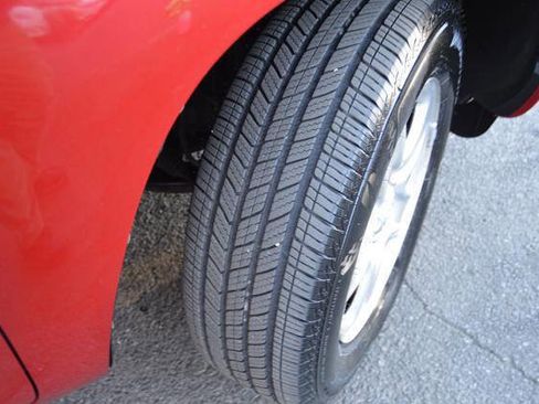 Used 2008 Toyota RAV4 Base 4x4 4dr SUV image 32