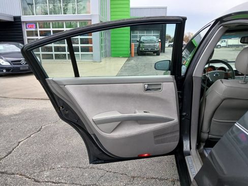 Used 2006 Nissan Maxima 3.5 SE image 7