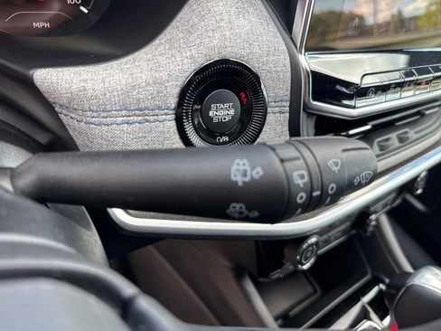 Used 2023 Jeep Compass Latitude w/ Convenience Group image 34