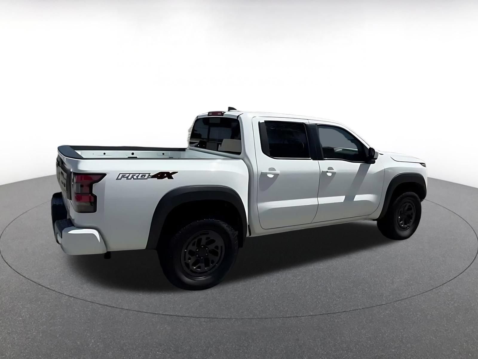 Used 2026 Nissan Frontier PRO-4X AWD/4WD image 14