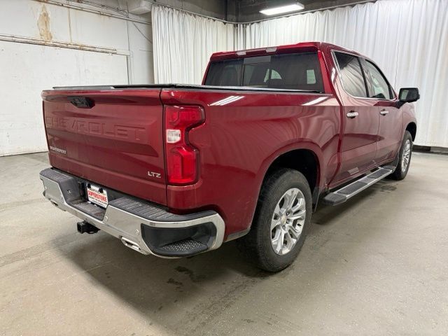 Used 2025 Chevrolet Silverado 1500 LTZ AWD/4WD image 6