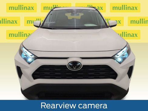 Used 2025 Toyota RAV4 XLE AWD/4WD image 14