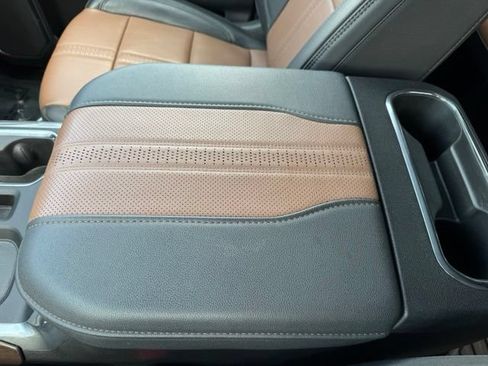 Certified 2025 Chevrolet Silverado 1500 High Country AWD/4WD image 21