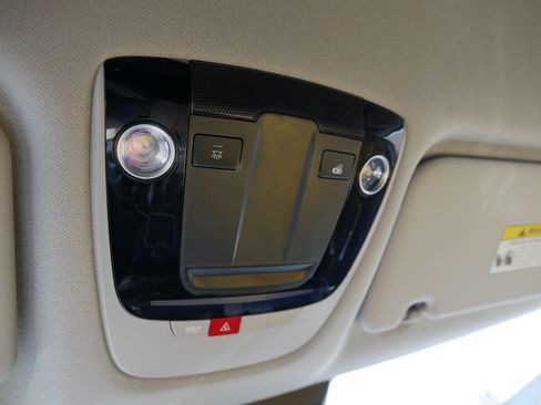 Certified 2024 Kia Seltos X-Line image 32