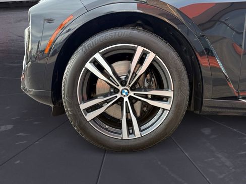 Used 2024 BMW X7 xDrive40i w/ M Sport Package image 9