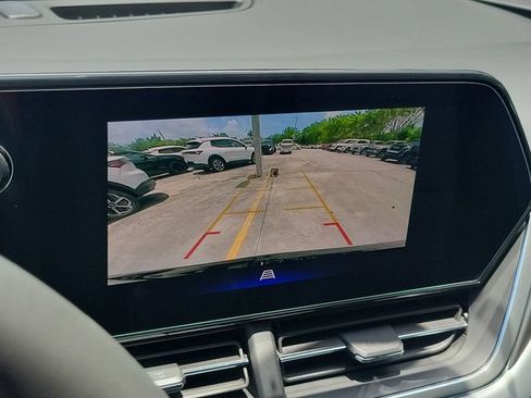 New 2026 Chevrolet Trax LT w/ Driver Confidence Package FWD image 11