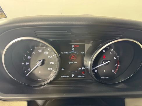 Used 2017 Land Rover Range Rover Sport HSE image 14