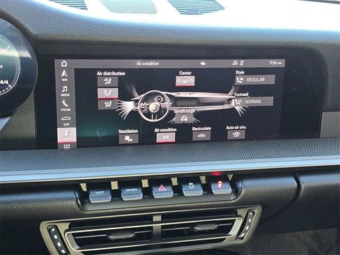 Used 2021 Porsche 911 Carrera image 30