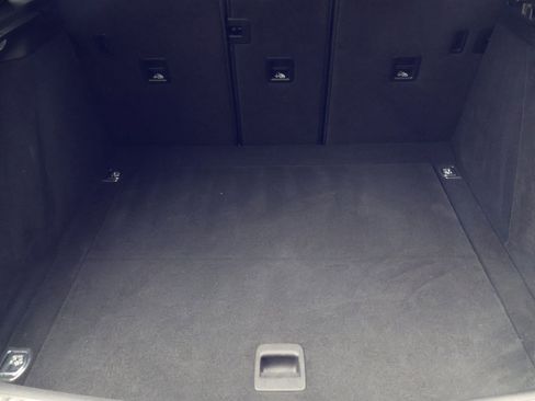 Certified 2022 Porsche Macan image 22