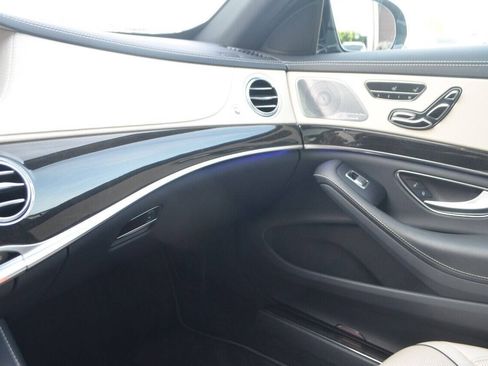 Used 2018 Mercedes-Benz S 560 Sedan image 49