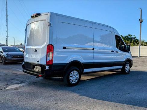 Used 2023 Ford E-Transit Medium Roof image 7