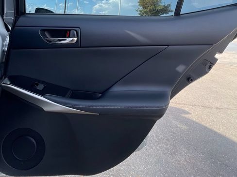 Used 2014 Lexus IS 250 w/ Navigation Package RWD image 31