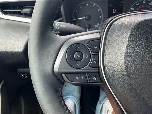 Used 2025 Toyota Corolla SE image 18