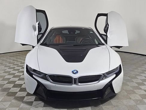 Used 2019 BMW i8 Coupe image 4