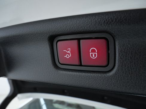 Certified 2023 Mercedes-Benz C 300 4MATIC Sedan image 8