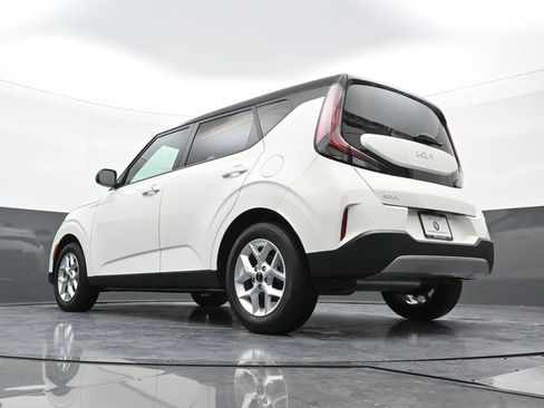 Used 2025 Kia Soul S image 24