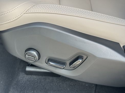 New 2026 Volvo XC60 B5 Core w/ Protection Package image 19