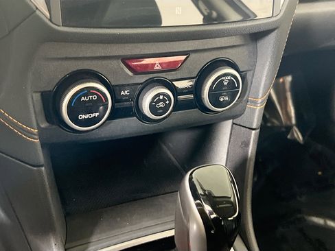 Used 2023 Subaru Crosstrek 2.5i Limited w/ Moonroof Package image 15