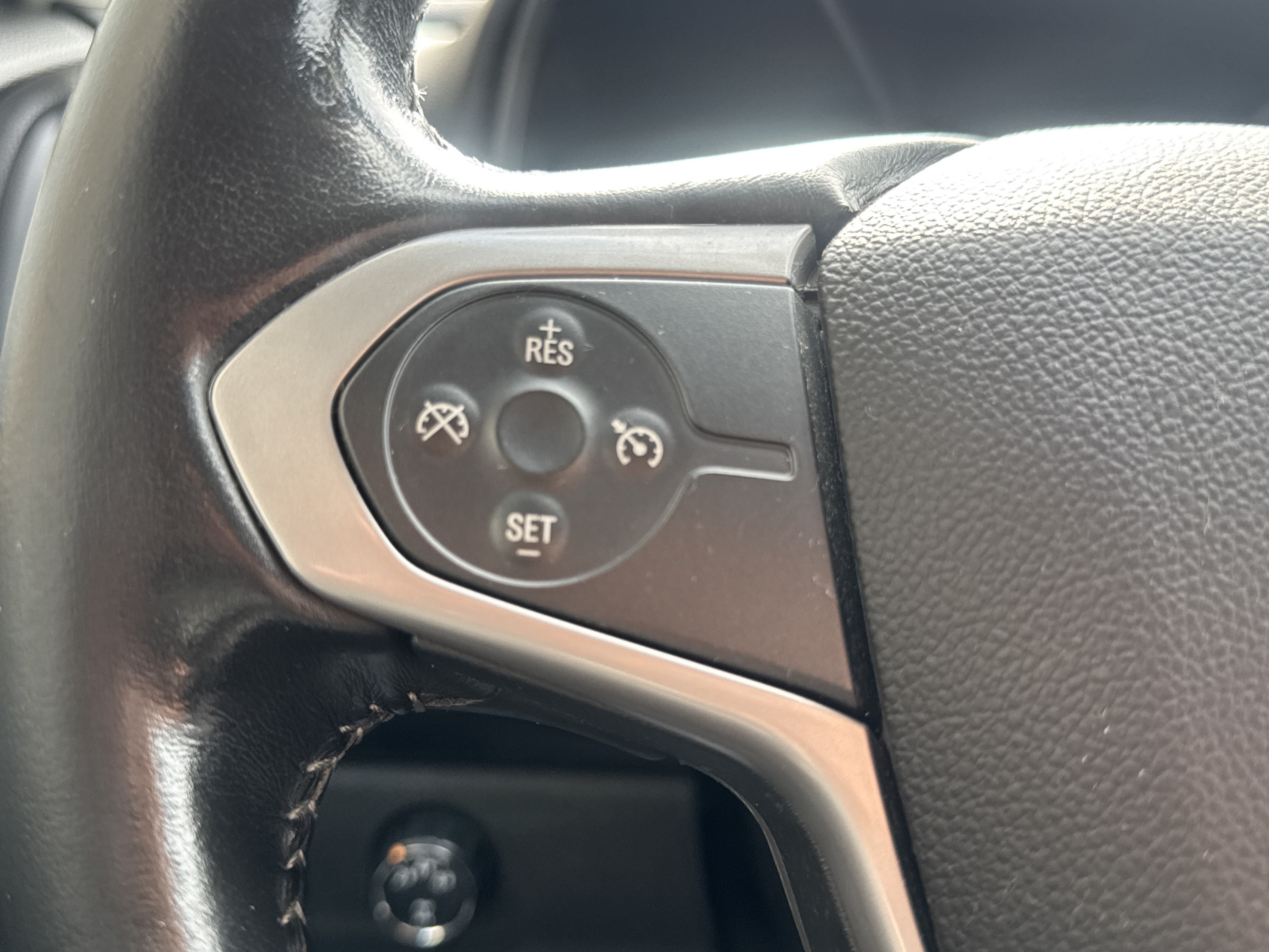Used 2016 Chevrolet Colorado LT w/ Luxury Package, Chrome AWD/4WD image 20