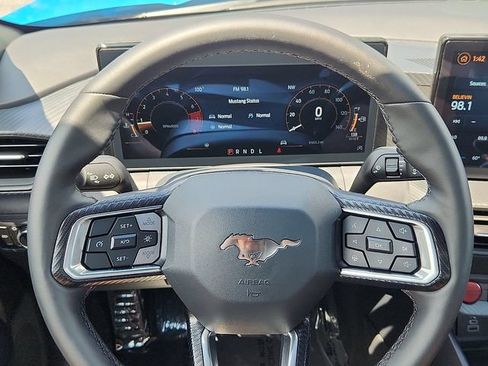 Used 2025 Ford Mustang Coupe RWD image 18