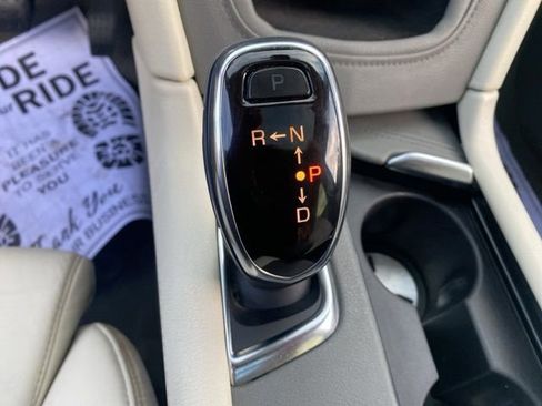 Used 2017 Cadillac XT5 Luxury w/ Driver Awareness Package image 31