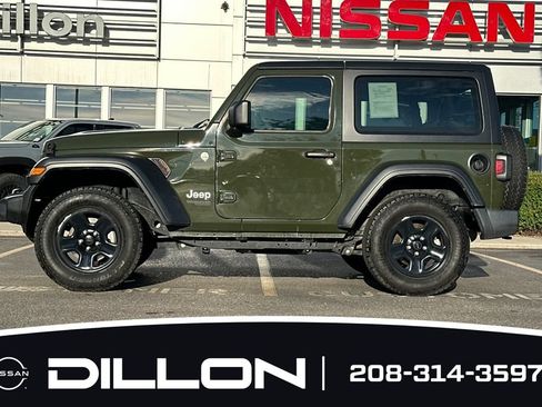 Used 2021 Jeep Wrangler Sport AWD/4WD image 9