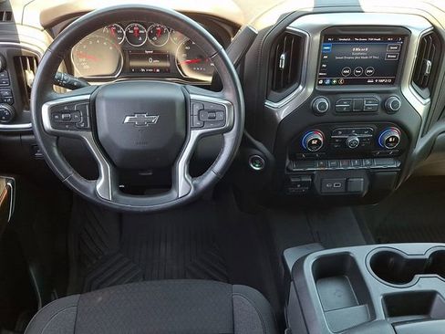 Used 2022 Chevrolet Silverado 1500 RST AWD/4WD image 10