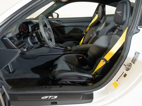 Certified 2026 Porsche 911 GT3 RWD image 18