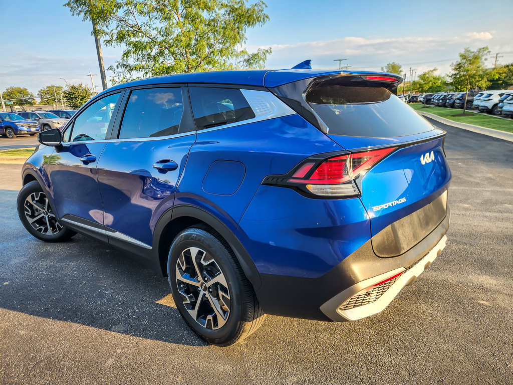 Used 2023 Kia Sportage EX FWD image 6
