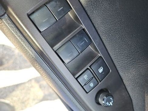 Used 2023 Toyota Camry LE image 29