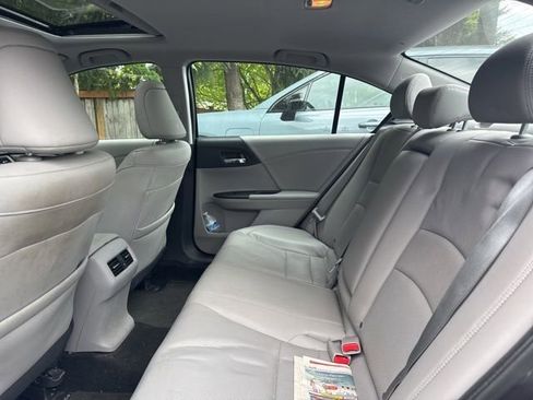Used 2015 Honda Accord EX-L image 6