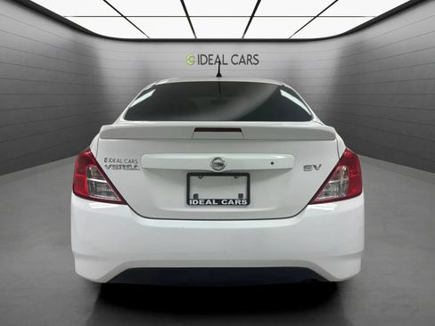 Used 2017 Nissan Versa SV FWD image 6