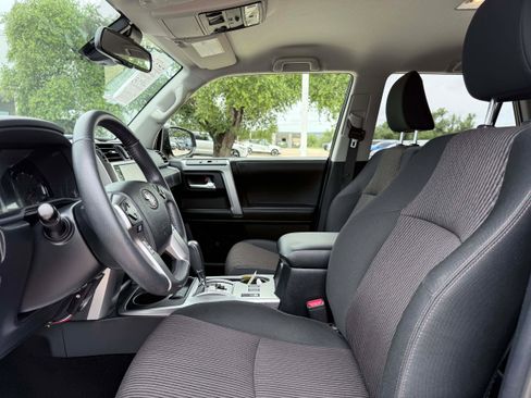 Used 2022 Toyota 4Runner Trail Special Edition AWD/4WD image 12