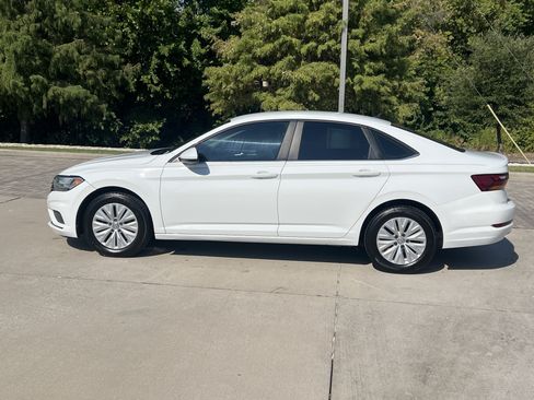 Used 2019 Volkswagen Jetta FWD image 6