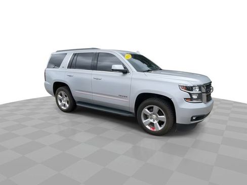 Used 2019 Chevrolet Tahoe LT AWD/4WD image 2