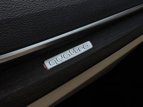 Used 2023 Audi Q5 2.0T Premium w/ Convenience Package image 13