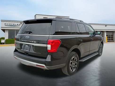 Used 2023 Ford Expedition XLT image 27