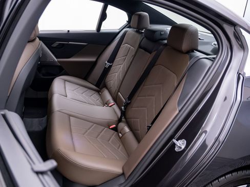 Certified 2026 BMW 540i xDrive AWD/4WD image 18